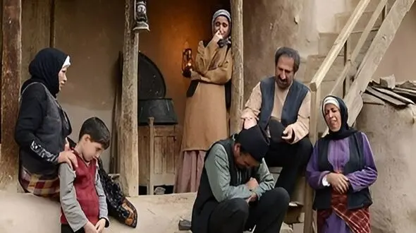 بازیگران سریال گذر از رنج ها کنار همسر و خانواده شان / از شیوا طاهری و همسرش تا پژمان بازغی و بابک حمیدیان