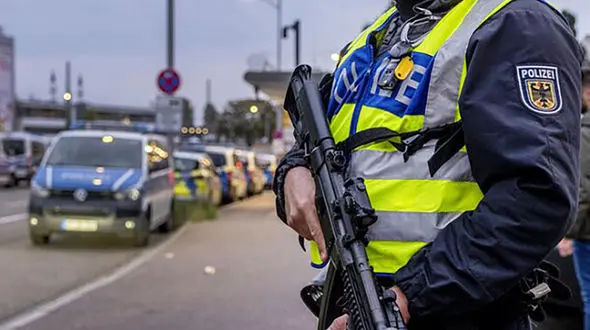 انفجار هولناک در کلن/ منطقه قرنطینه شد