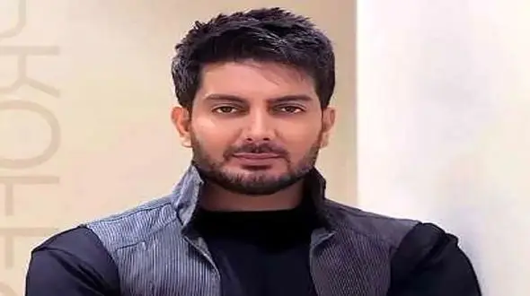 رونمایی فرزاد فرزین  از همسرش و صمیمیت خاص با خواهرزن جوانش! + عکس ها