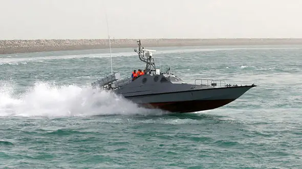 دومین جسد خدمه شناور خوارزم پیدا شد / تلاش برای یافتن 5 خدمه دیگر