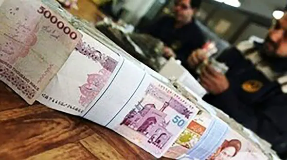 کارمندان دولت یک حقوق اضافه دریافت می‌کنند+جزییات حقوق جدید کارمندان 