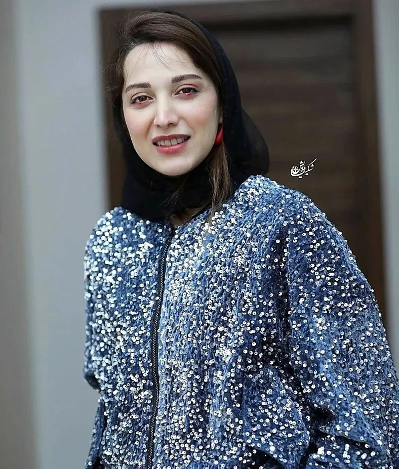 روشنک گرامی