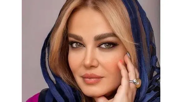 عکس ژست پر از عشوه بهاره رهنما با کلاه حمام ! / آخه این چه وضعشه ؟!