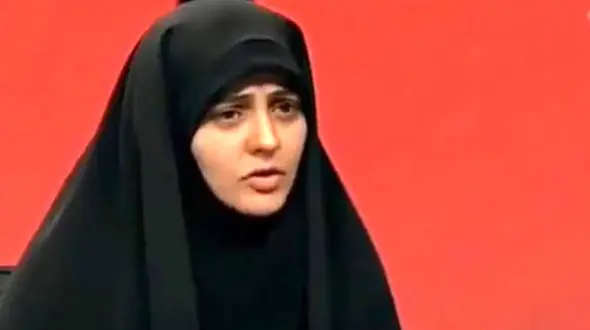 توجیه و عذرخواهی خانم مجری جنجالی ! / من کسی نیستم تصمیم بگیرم ! + فیلم