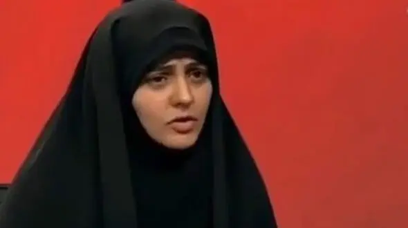 توجیه و عذرخواهی خانم مجری جنجالی ! / من کسی نیستم تصمیم بگیرم ! + فیلم