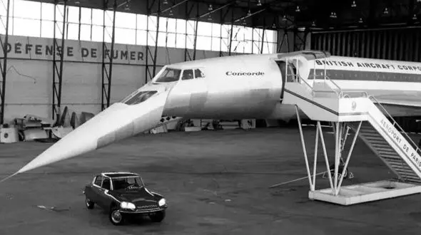تصویر تاریخی از «کنکورد 001» و سیتروئن DS؛ شکوه فرانسه در قاب عکس