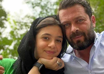 عکس ها / نگاهی به دکوراسیون خانه لوکس «پژمان بازغی» و سلیقه جذاب نفس دخترش در چیدمان /  مبلمان مدرن و فرش اصیل ایرانی تا صندلی کلاسیک و پرده‌های  رنگارنگ