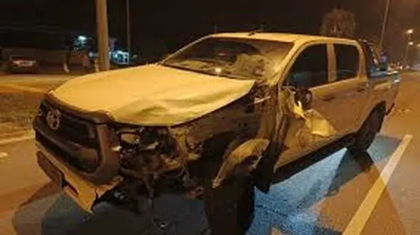 آیا می دانستید چنین درگیری هایی برخورد قانونی دارد / کل کل در رانندگی + فیلم