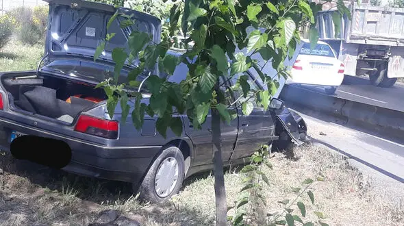 7 عکس از صحنه ای دلهره آور که مرد تهرانی از آن زنده بیرون آمد