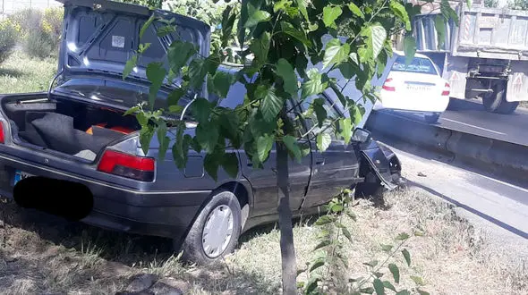 7 عکس از صحنه ای دلهره آور که مرد تهرانی از آن زنده بیرون آمد