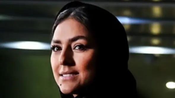 نگاهی به تیپ کلاسیک هدی زین‌العابدین در جشن نگاه /ظرافتی که استایل او را خاص و به‌یادماندنی کرده است+عکس