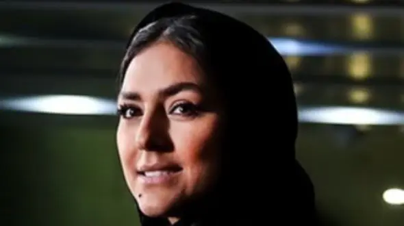 نگاهی به تیپ کلاسیک هدی زین‌العابدین در جشن نگاه /ظرافتی که استایل او را خاص و به‌یادماندنی کرده است+عکس