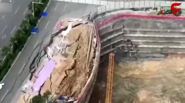 لحظه فرو ریختن بخشی از جاده به کارگاه ساختمانی + فیلم 