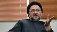 ابطحی: لاریجانی تندروی های ایران سوز را مهار کند!