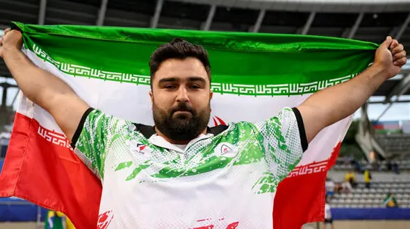 یاسین خسروی با رکوردشکنی قهرمان جهان شد