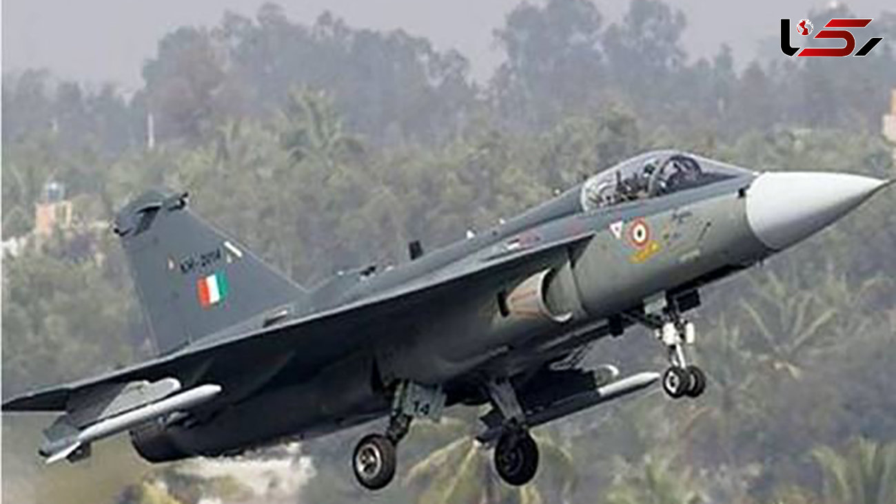 سقوط جنگنده هندی در دریای عرب / خلبان ناپدید شد