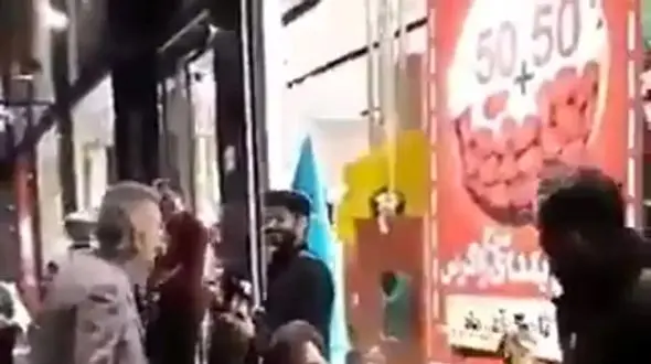 فیلم آواز شاد و دلنواز یک گروه وسط خیابان ! / هر کی غم داشت فراموش کرد و شنگول شد ! 