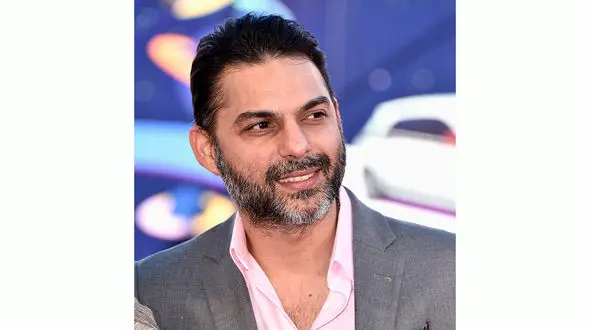 عجیب ترین لباس زنانه کن به تن همسر پیمان معادی ! + عکس