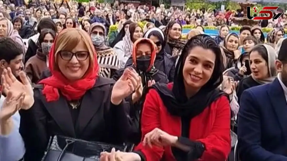 فیلم / رقص مازندرانی الیکا عبدالرزاقی در  جشنواره آشپزی دوآب رامسر ..و/  با آهنگ مازنی نتونست آروم بشینه زد زیر رقص و آواز بین مردم .../ الیکا عبدالرزاقی هرجا باشه بساط شادی به راهه ...