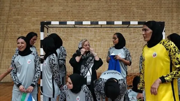 گزارش تصویری دیدار تیم‌های فوتسال بانوان هنرمندان - یاران حجازی