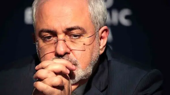 ادای احترام ظریف به سردار سلیمانی در محل شهادت حاج قاسم + فیلم