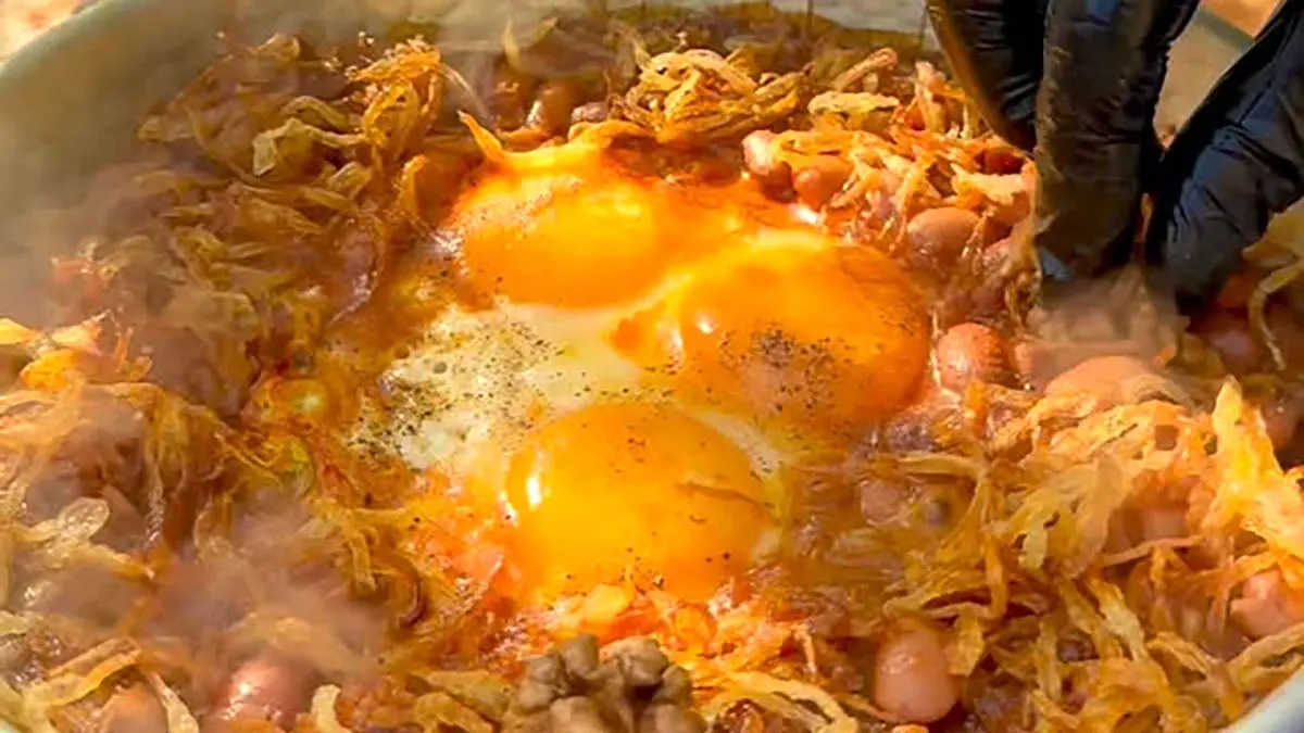 طرز تهیه نیمرو با لوبیا چیتی