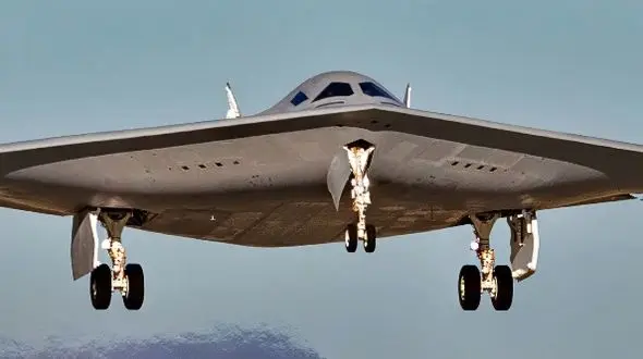 بمب افکن بی-۲۱ جدید؛ پرچم‌دار فناوری در صنایع هوایی