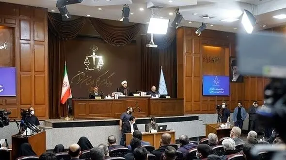 مادران بسیاری با جنایت‌های منافقین بی فرزند شدند / منافقین تجهیزات و ادوات نظامی عراق را سرقت کردند