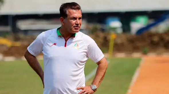 استیلی: مربیگری عزیزی در تیم ملی؟ تصمیم گیرنده اسکوچیچ است!