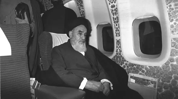 هزینه بلیط پرواز امام خمینی و بیمه هواپیما را چه کسی پرداخت کرد؟