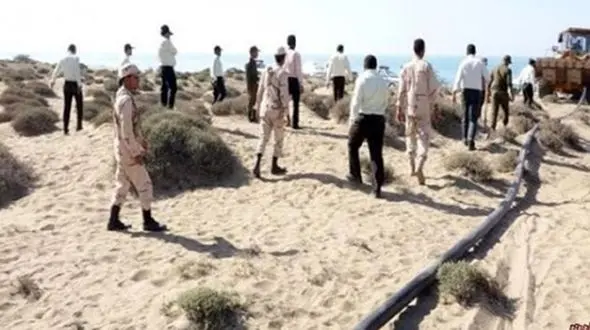 انهدام خط لوله 20 کیلومتری انتقال سوخت قاچاق در میناب