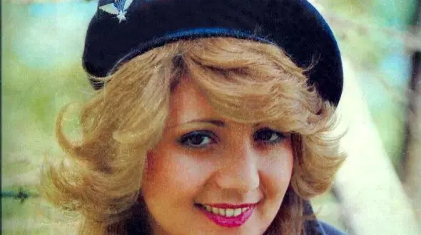 عکس سفر در زمان /  چهره «نوش آفرین» در 18 سالگی در کنار بهروز وثوقی / سال 53