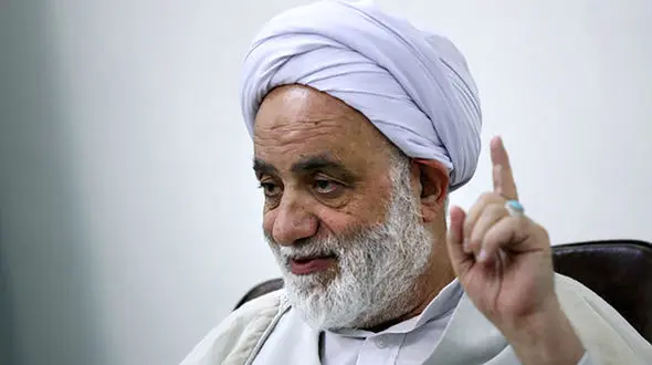 صحبت های خنده دار آقای قرائتی: پیغمبر به پسره گفت مادر پیرتو شوهر بده گفت نمیشه اون حتی نمیتونه راه بره و مادره زد تو سر پسرش که خفه شو تو بهتر میفهمی یا پیغمبر+فیلم