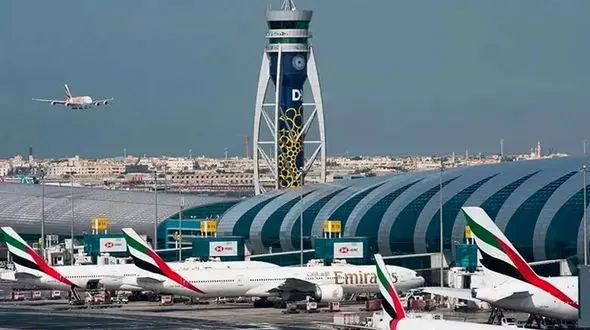 اصابت دو پهپاد به نزدیکی فرودگاه دوبی با ۴ زخمی 