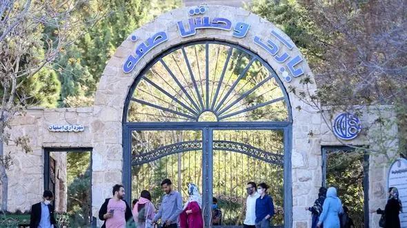 بازدید حدود ۲۴۰ هزار گردشگر از ابرسازه‌های تفریحی در نوروز امسال