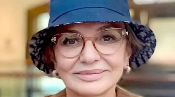 عکس سفر در زمان /  چهره زنانه گوگوش بعد ازدواج اول / اواخر دهه 40