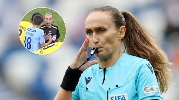 فیلم/ اخراج جنجالی محمد محبی در جام حذفی روسیه/  لمس غیرقانونی داور زن یا خطای شدید؟