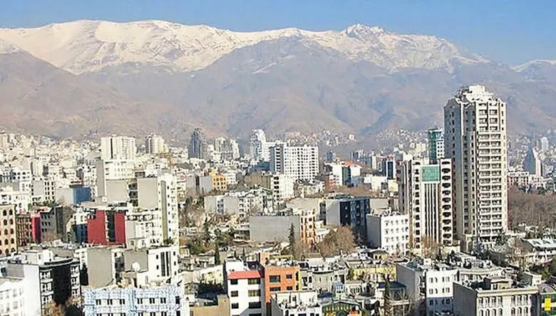 تورم نقطه به نقطه 100درصدی اقلام؛ طبقه می‌بلعد/ روایتی از شکل گیری فقر خزنده و طبقه‌زدایی در کشور