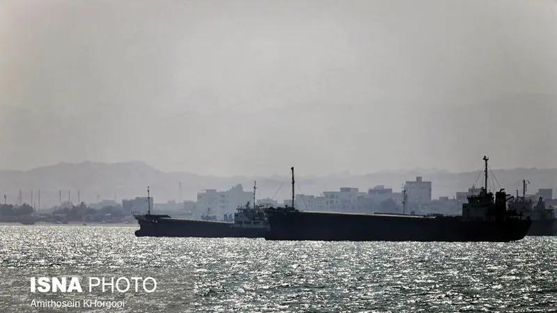 اینجا «تنگه هرمز» است...