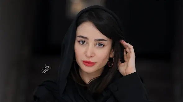 داخل خانه الناز حبیبی را ببینید/ از دکور مدرن تا منظره چشم نواز