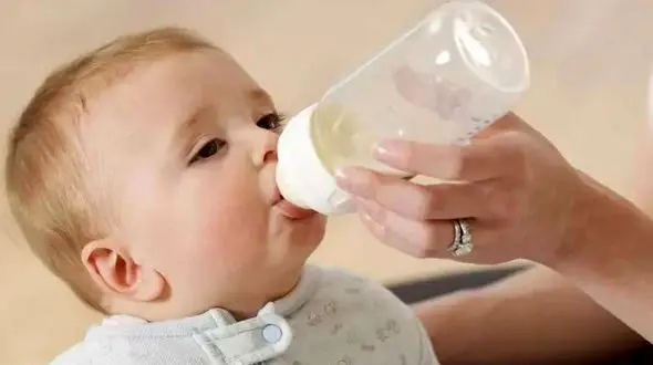 نشانه های آلرژی به شیر