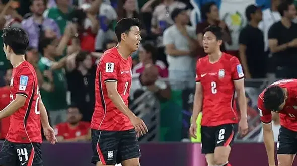 فیلم خلاصه بازی کره 0-1 آفریقای جنوبی؛ کره جنوبی در آستانه حذف از جام جهانی ۲۰۲۶