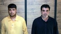 این 2 مرد را تا به حال دیده اید؟ / کارگر نمایشگاه ماشین با خودروهای فروشی در خیابانهای تهران پلیس بازی می کرد + عکس بدون پوشش 