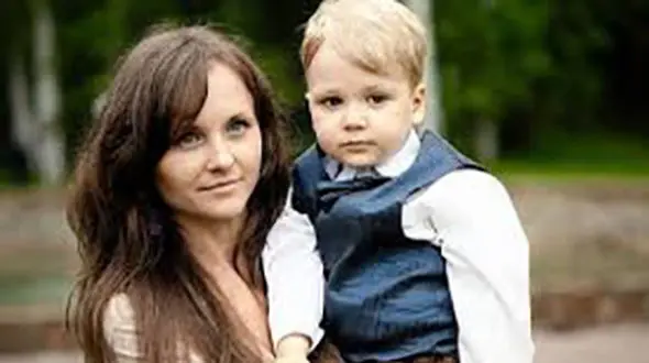 خودکشی زن دماغ خوکی+عکس
