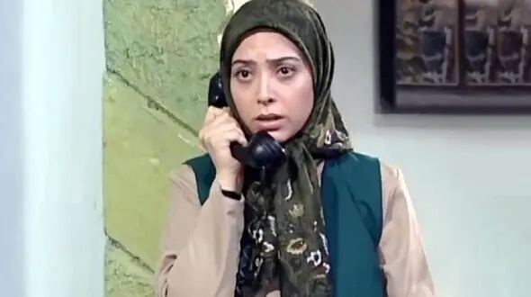 مریم معصومی بازیگر سریال «سه در چهار» با آرایش غلیظ و استایل زمستانی به سبک مدل های روس! / خانم بازیگر داخل سریال کجا و این عکس ها کجا!
