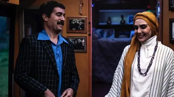 تغییرچهره شری همسر ارسطو در پایتخت در واقعیت / شیوا مکینیان با این عکس ها وایرال شد!