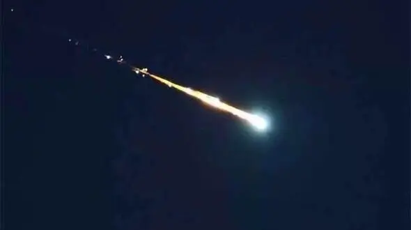 آیا امروز دنیا به پایان می‌رسد؟ / شهاب سنگ غول پیکر در راه زمین