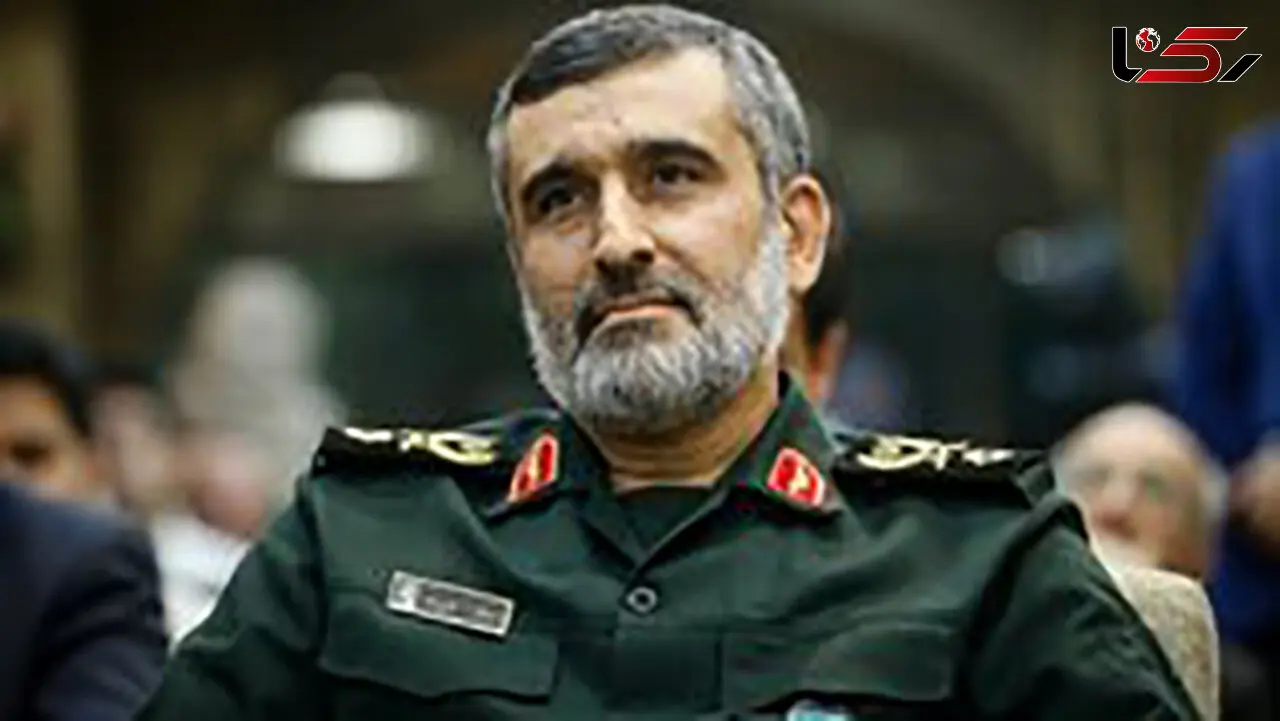 
مراسم تشییع پیکر پدر سردار حاجی زاده برگزار شد
