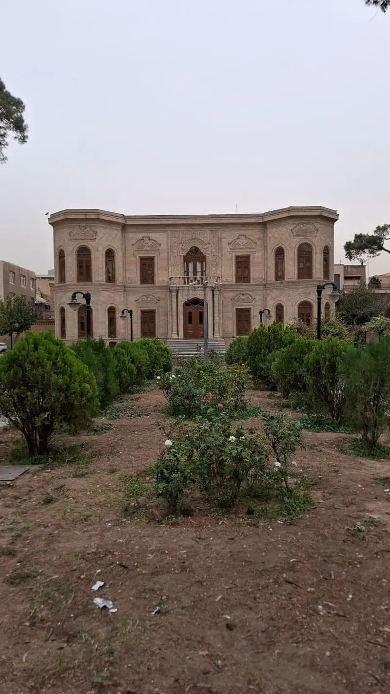 قطع درختان در موزه آبگینه (4)