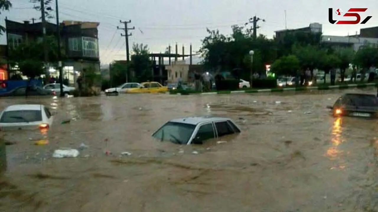 یک کشته در سیل محلات/ بارندگی ادامه پیدا می کند+ عکس